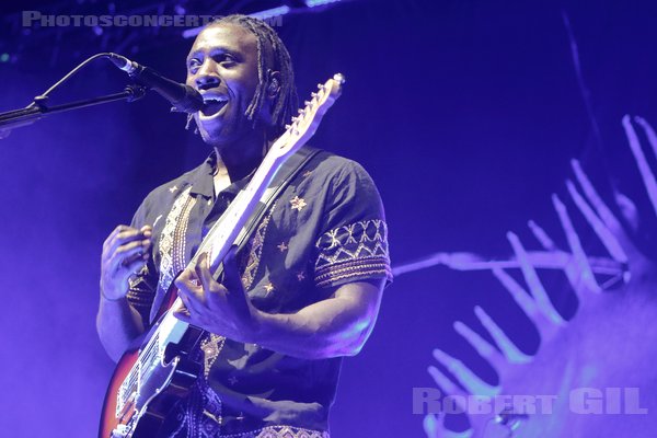 BLOC PARTY - 2022-05-10 - PARIS - Salle Pleyel - Rowland Kelechukwu Okereke